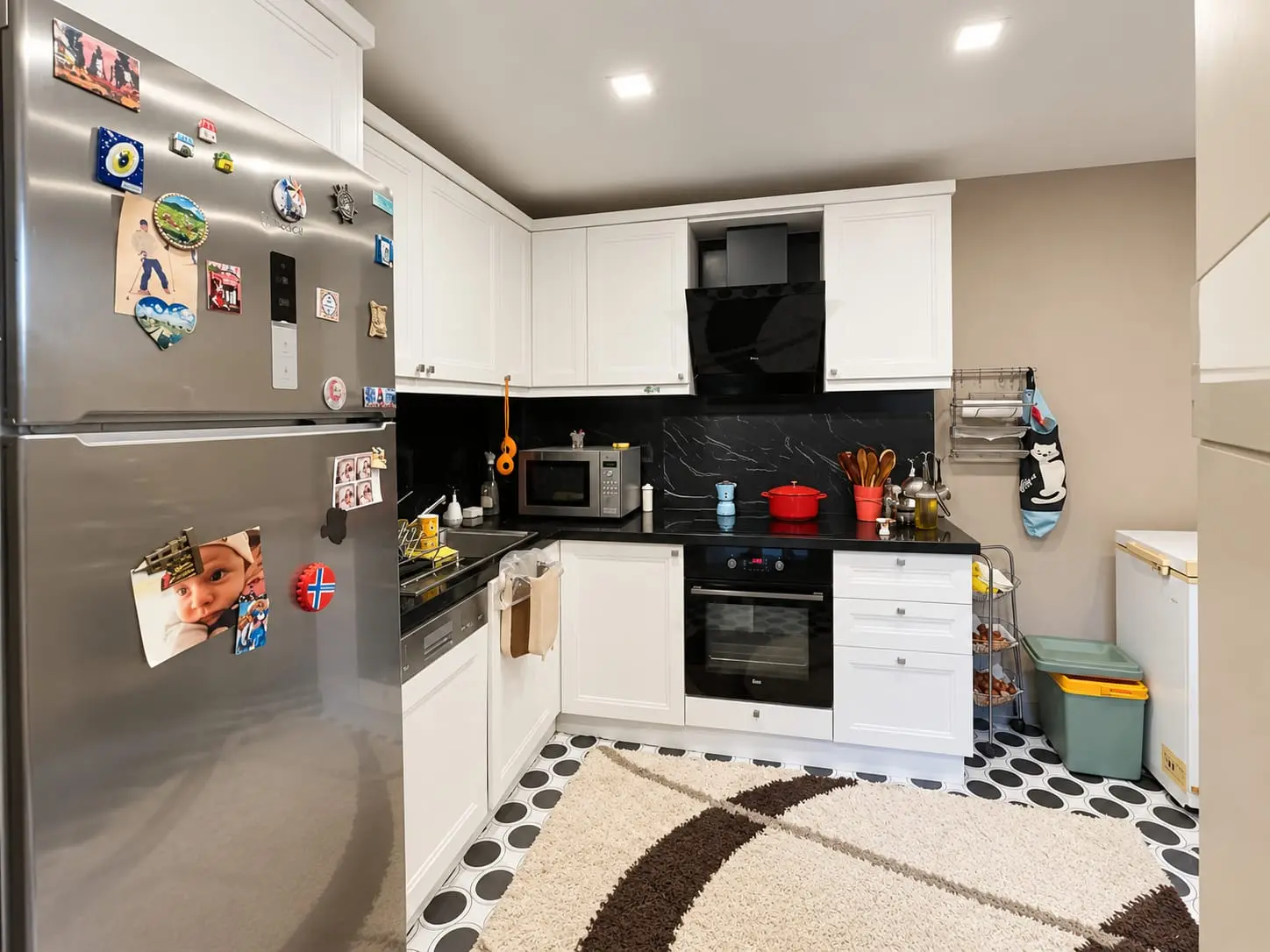 Fitted kitchen